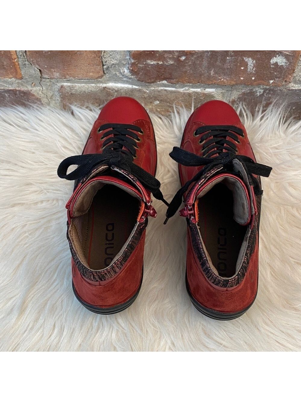 Bionica Red Leather Lace Up Booties, Size 8.5M - Picture 9 of 17
